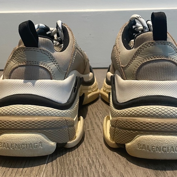 Balenciaga Triple S Sneakers - Picture 2 of 8